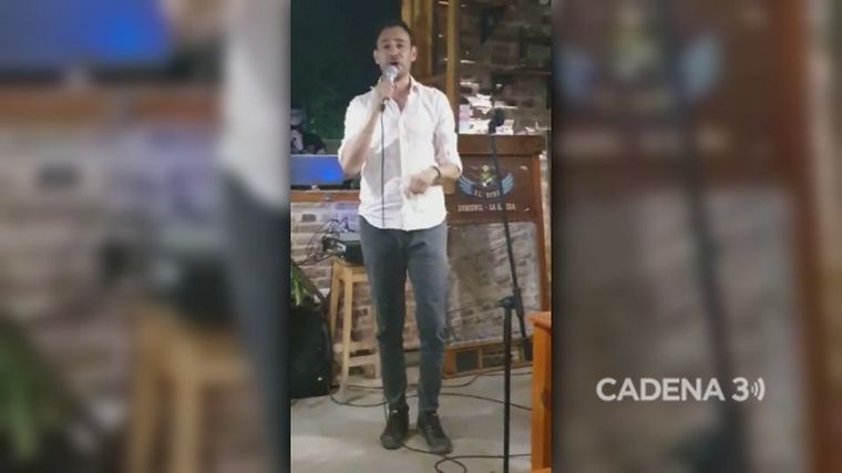 Raúl Monti cantó en vivo su canción 