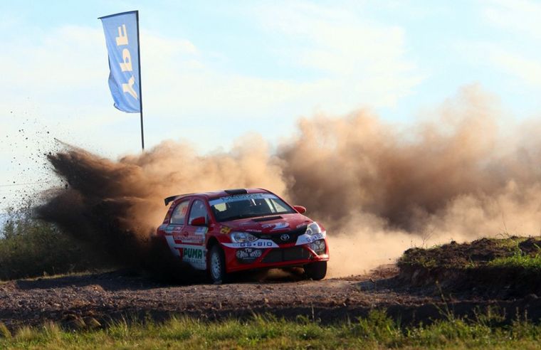 Gran trabajo de Javier Castro (Toyota) ganó la RC2.