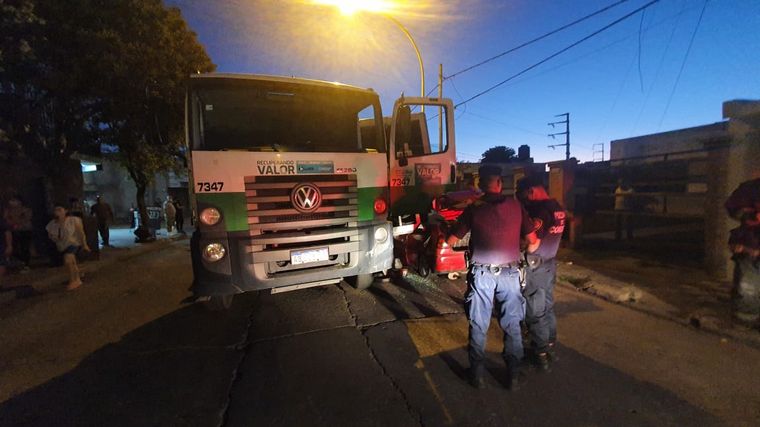 Dentro se encontraban un menor y un adulto.