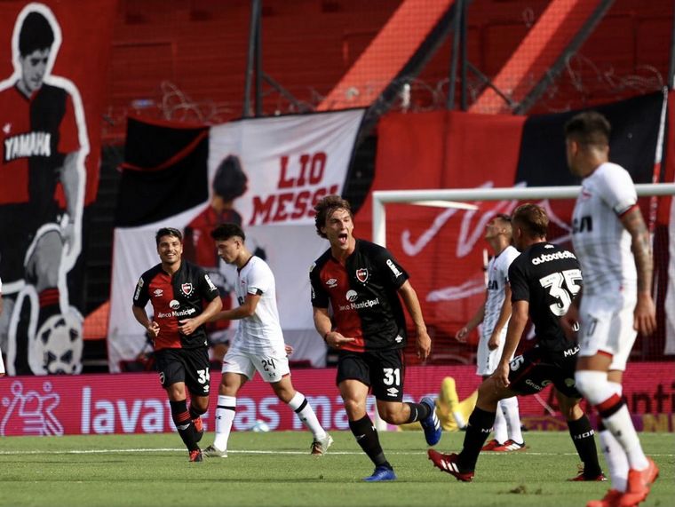 Newell´s venció a Estudiantes (LP) 1-0 en "El Coloso".