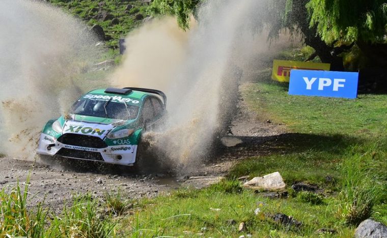 Nico Díaz y su Fiesta se bañan en los ríos de Cordoba. Campeones RC2.