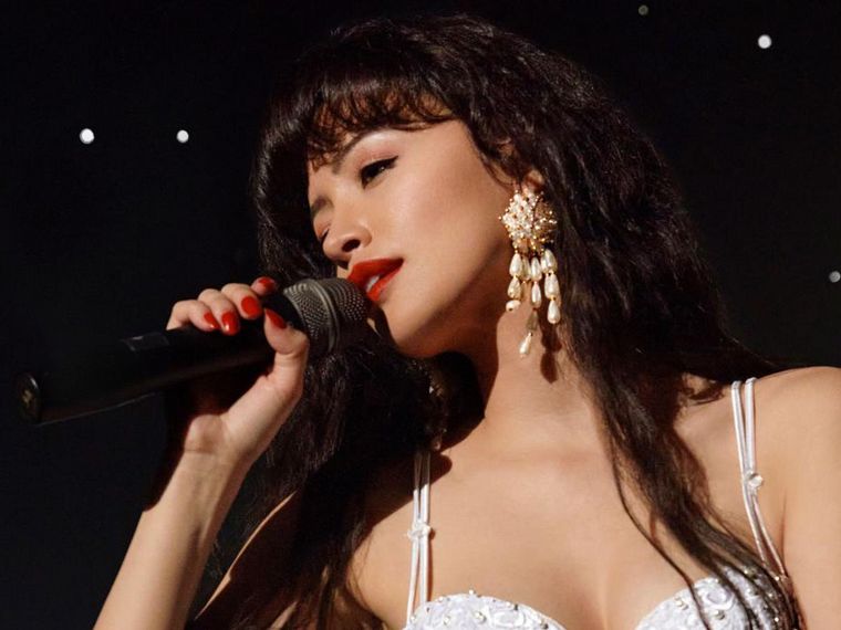 Selena, la serie, ya está en Netflix.