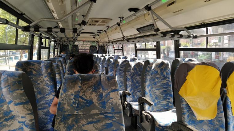 El transporte interurbano regresó a Córdoba tras ocho meses sin funcionar.