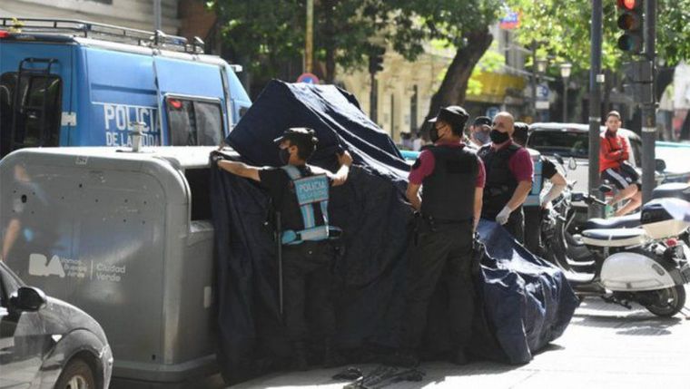 Hallan a un recién nacido muerto en un contenedor de basura (Foto: Infobae)