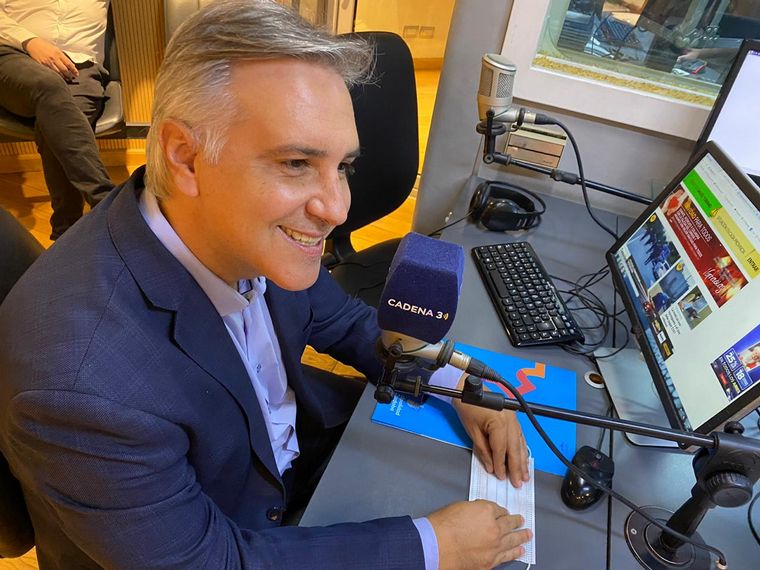 Martín Llaryora visita Cadena 3 y dialoga con Siempre Juntos.