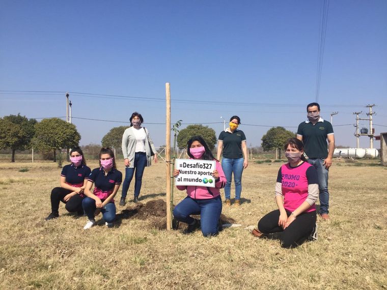 Aldana Orlandi y sus alumnos.