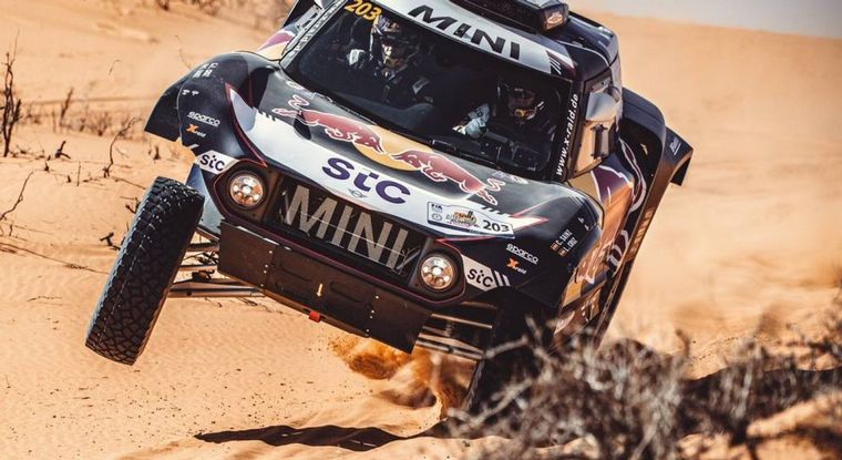 El espectacular Mini Buggy de Carlos Sainz ganó la Baja Hail 2