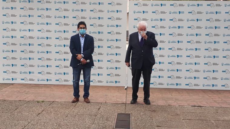 Según Ginés, la vacunación iniciará antes de fin de año