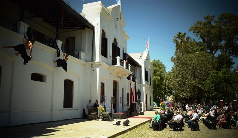En el Centro Cultural del Andino cantó Carlos Gardel y fue visitado por Juan Perón.