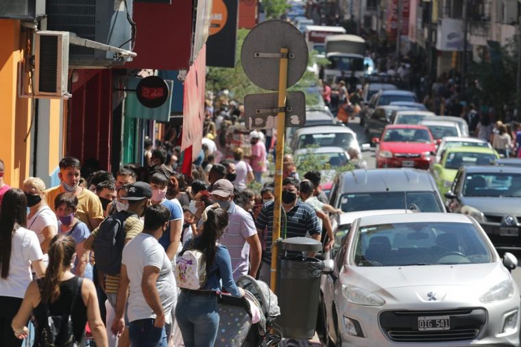 Fiebre por las compras navideñas en el centro de Córdoba.