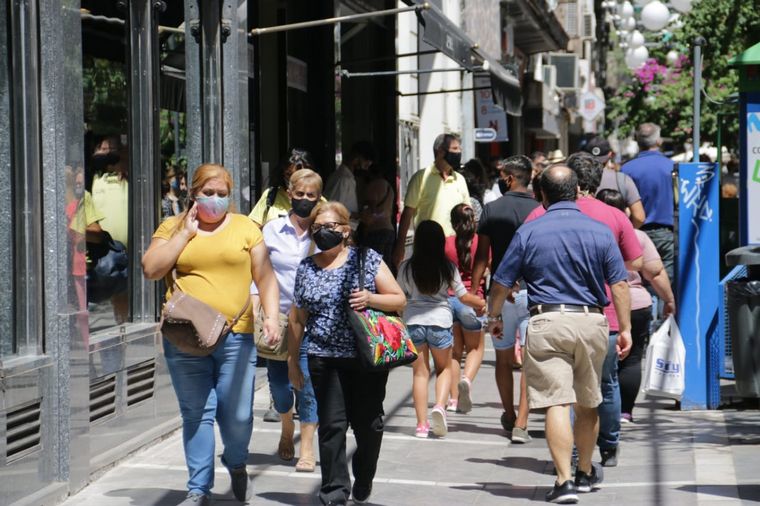 Fiebre por las compras navideñas en el centro de Córdoba.