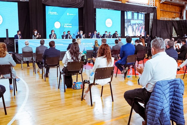 Alberto Fernández encabezó un acto en Tierra del Fuego