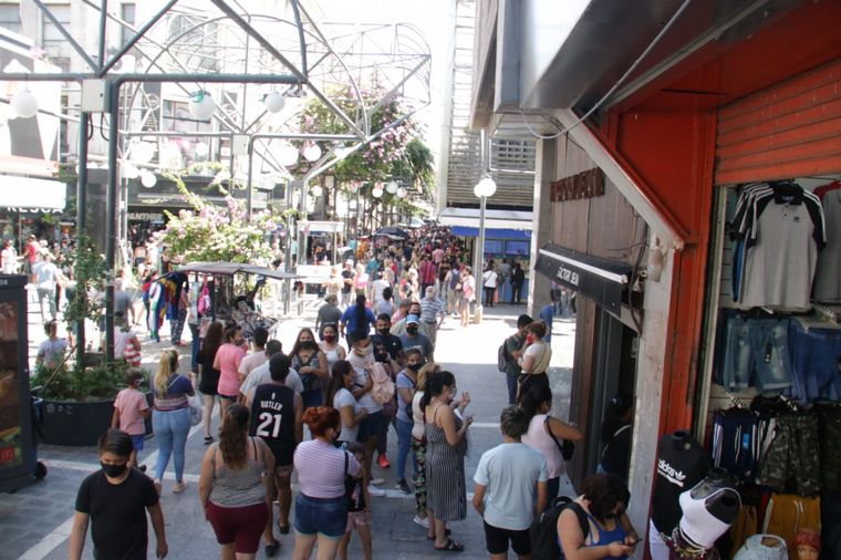 Así luce el centro de Córdoba a horas de Nochebuena