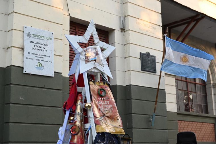 FOTO: Armaron un arbolito en homenaje a los héroes de la pandemia