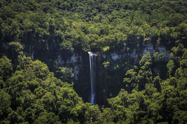 FOTO: Un salto de más de 60 metros a 200 km de Cataratas de Iguazú