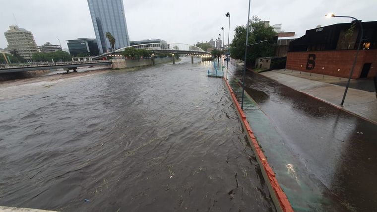Crecida en la Costanera de la Ciudad de Córdoba