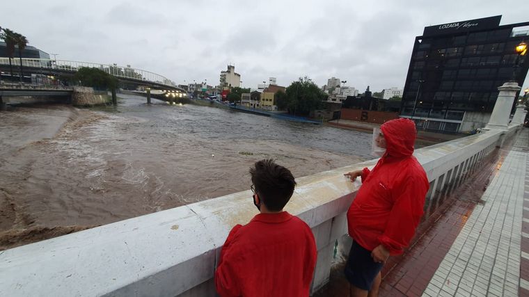 Crecida en la Costanera de la Ciudad de Córdoba