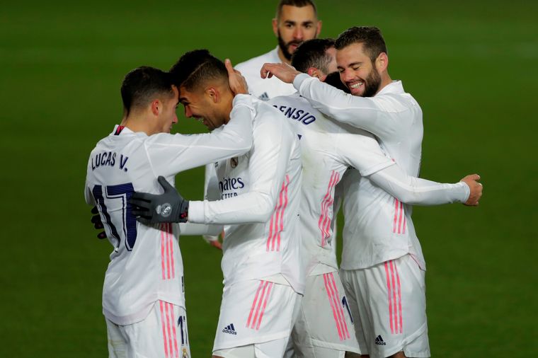El Real Madrid quedó como único puntero de la Liga de España.