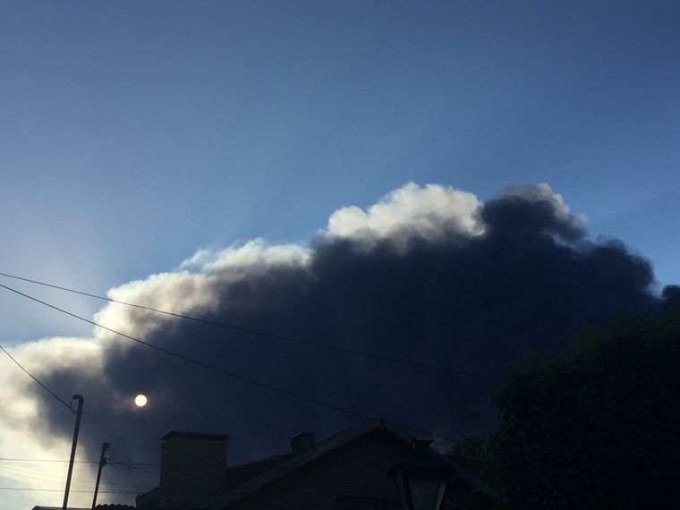 Incendio en General Pacheco (Foto: @saeyounggs)