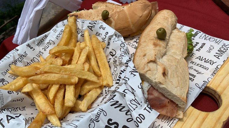 Red Beans, los emblemáticos lomitos de Icho Cruz