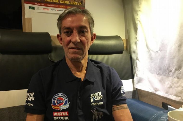 Fernando Álvarez está en todas las carreras de rally argentinas y corre el Dakar