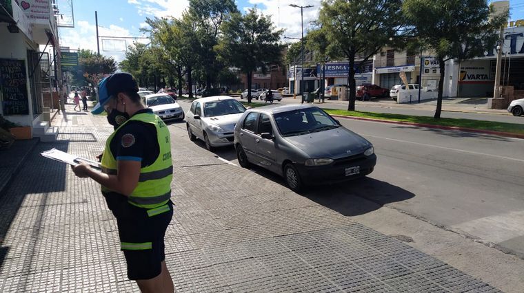 Vecinos denuncian una ola de robos en Avenida Fuerza Aérea