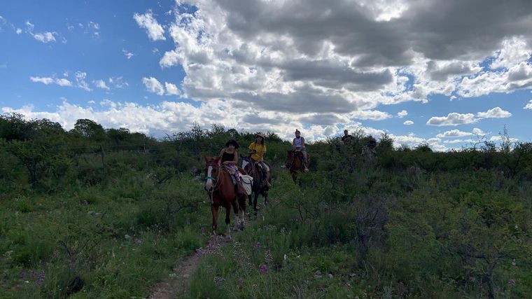 Cabalgata en La Falda, otra forma de recorrer las sierras