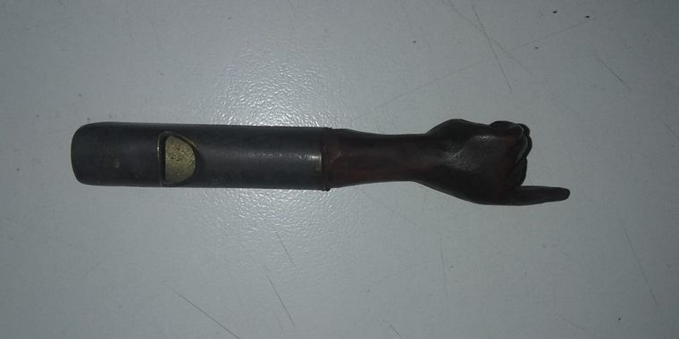 La colección de silbatos de Daniel Amaya. 