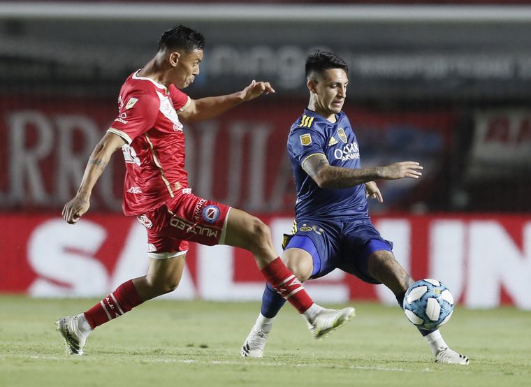 "El Xeneize" y "El Bicho" protagonizaron un electrizante duelo.