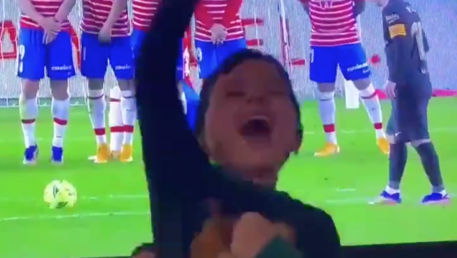 El segundo hijo de Lio y Antonela festejó el gol alocadamente.
