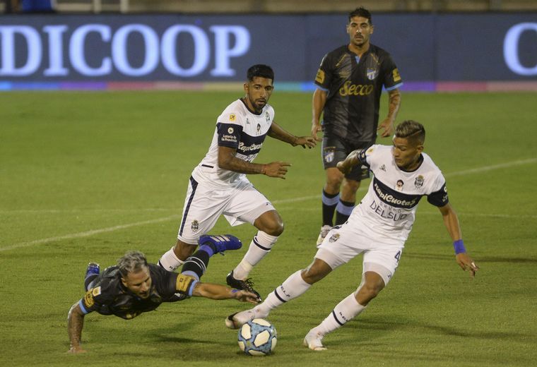 Atlético Tucumán se impuso por 1-0 ante Gimnasia