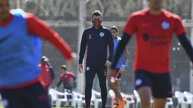 Soso, el décimo entrenador en abandonar la Copa Maradona