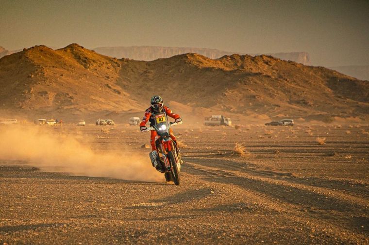 Kevin hizo un buen trabajo de navegación para no perder tanto abriendo pista