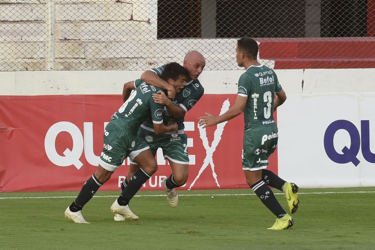 Estudiantes cayó por penales ante Sarmiento y se quedó sin ascenso.