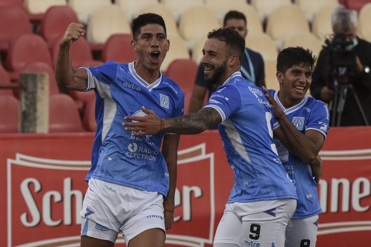 Estudiantes cayó por penales ante Sarmiento y se quedó sin ascenso.