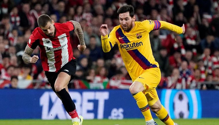 Messi vuelve al once titular tras una molestia.