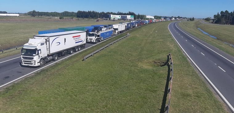 Cortes de rutas por reclamo de transportistas