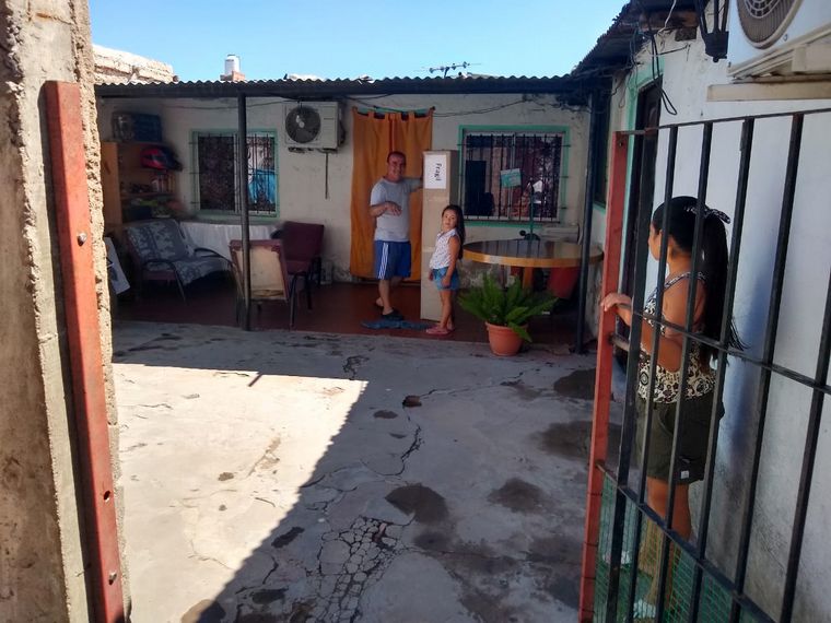 Gustavo recibió su bordeadora y podrá trabajar