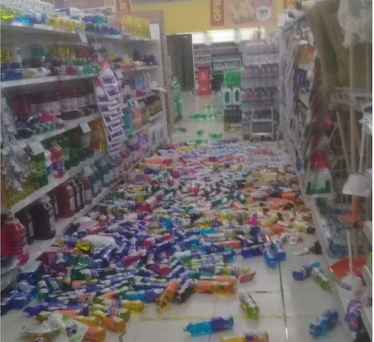 El terremoto generó algunos daños en un supermercado sanjuanino.