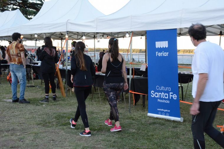 Una recorrida por el Mercado de Frutos Culturales en Rosario