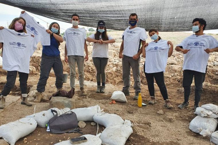 Descubren una piedra dedicada a Jesús hace más de mil años