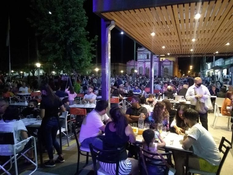 Cuánto cuesta salir a comer en familia en Traslasierras