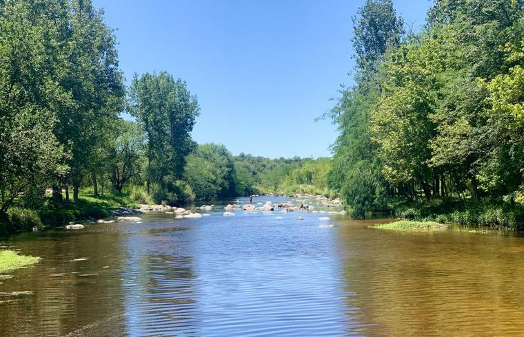 Cabrito al lado del río en Salsacate, el delicioso almuerzo de Arrieta