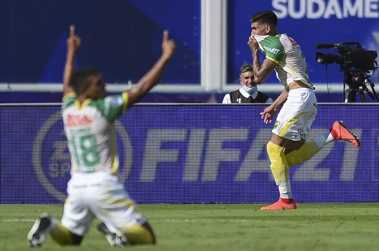 Defensa y Justicia goleó a Lanús y se consagró campeón