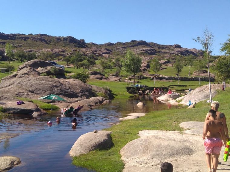 Los Corrales, un balneario natural en Traslasierra.