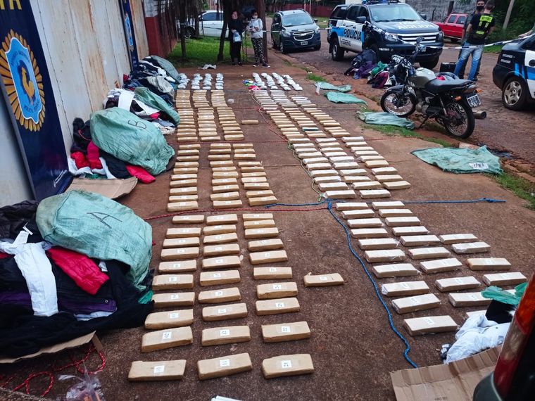 Secuestraron más de 280 panes de marihuana en la ciudad de Puerto Iguazú