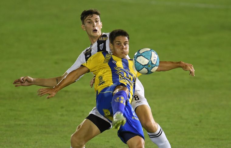 Estudiantes de Buenos Aires vence a Atlanta y se mete en semifinales del Reducido