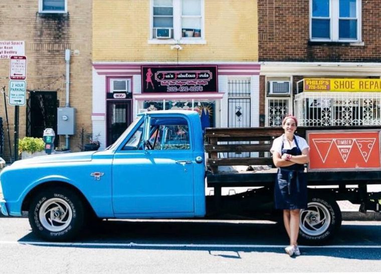 Daniela Moreira Camia.