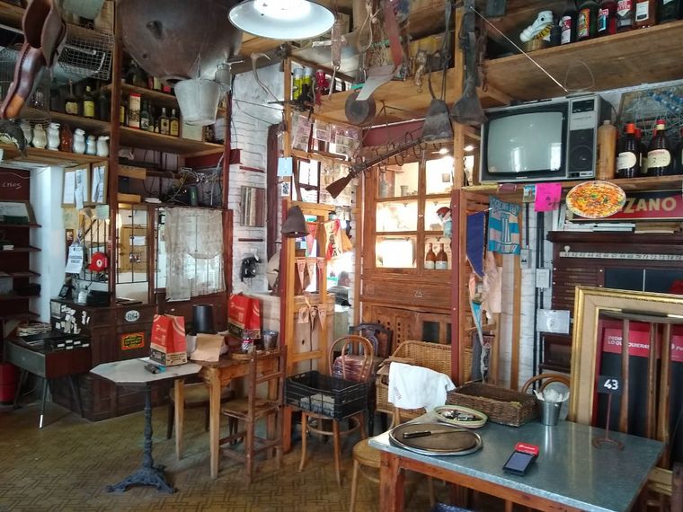 Orlando Morales visitó la pulpería Quilapán