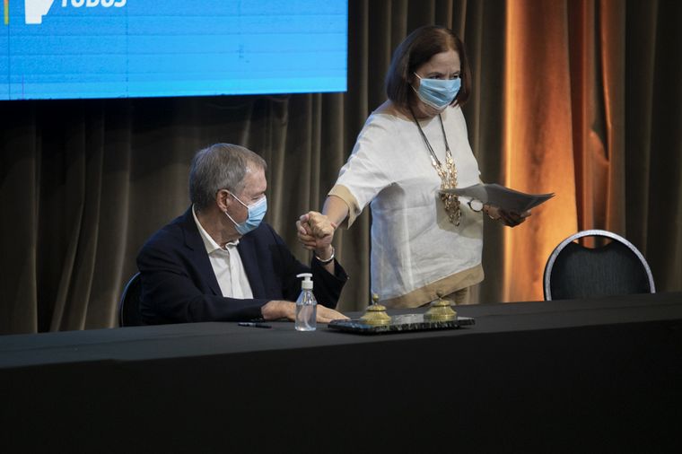 Schiaretti anunció obras para 4 mil familias de Córdoba